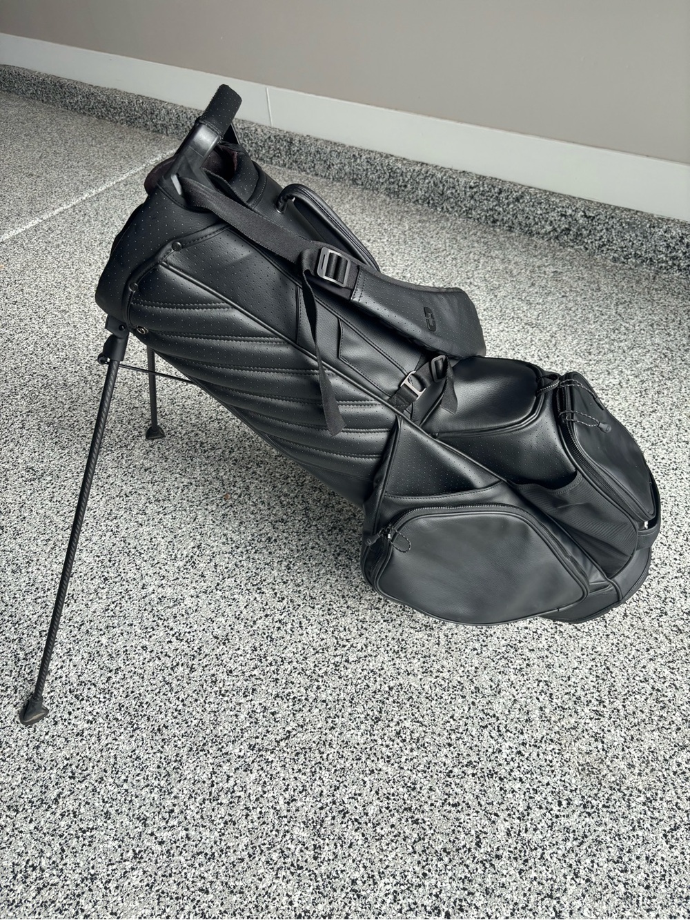 OGIO Shadow Golf Stand Bag - Picture 4 of 13